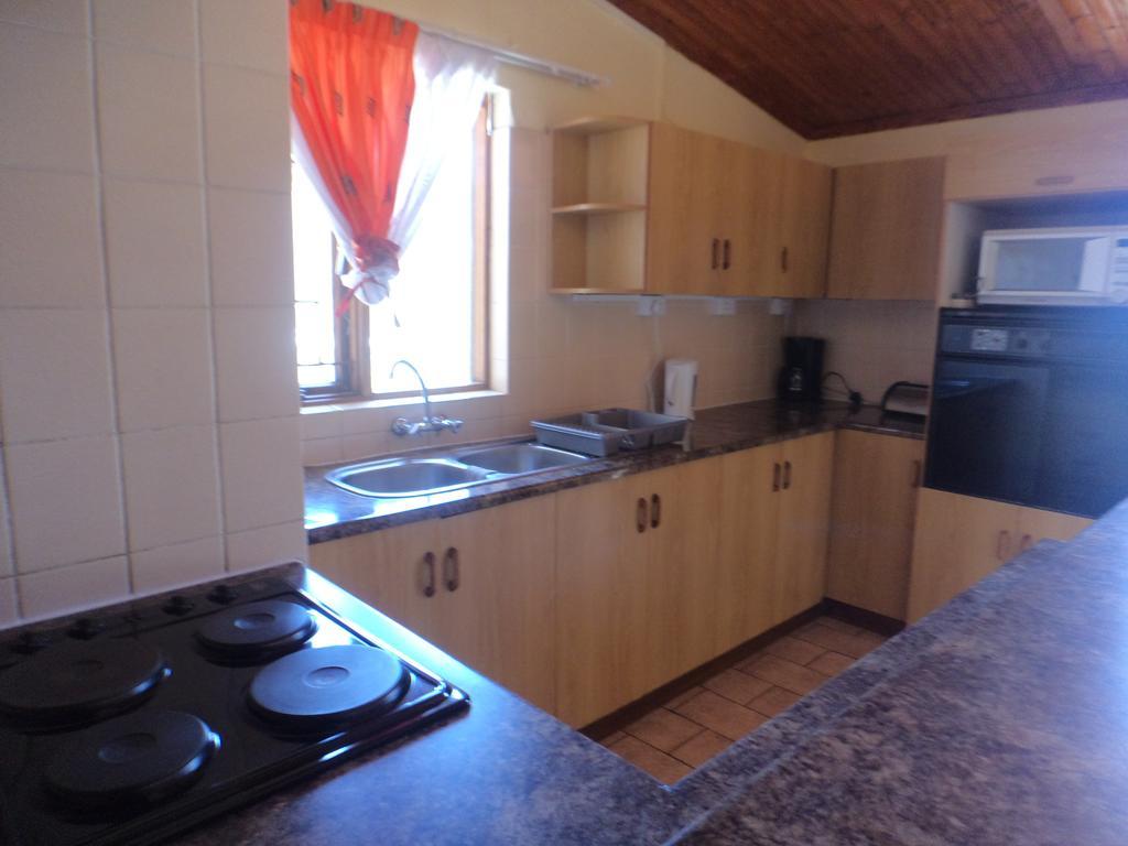 Skippers Backpackers Cc Walvis Bay Exterior foto